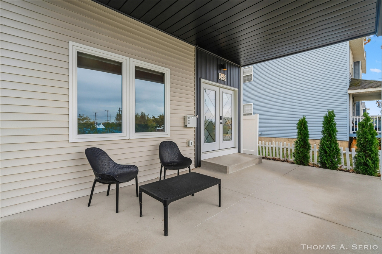 593 W Webster Avenue, Muskegon, MI, 49440-1053