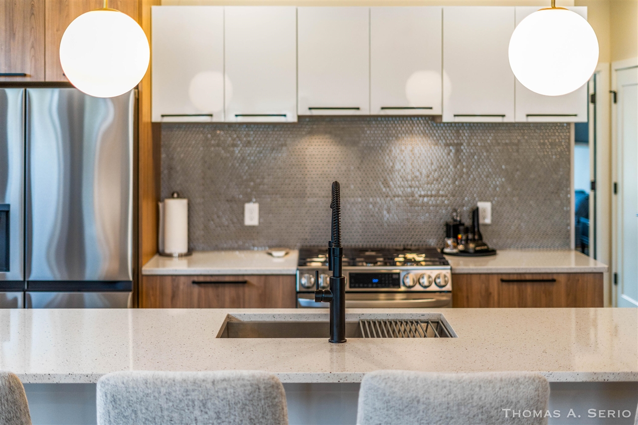 593 W Webster Avenue, Muskegon, MI, 49440-1053