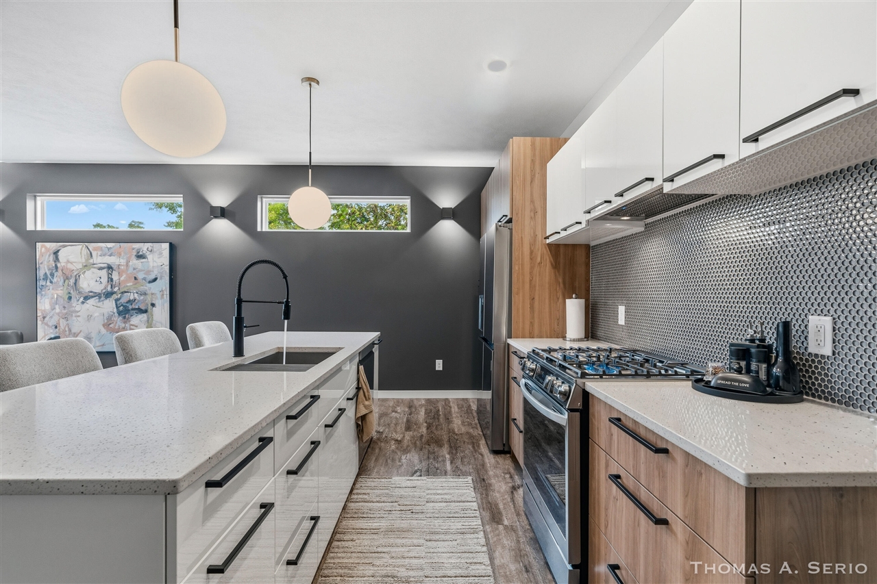 593 W Webster Avenue, Muskegon, MI, 49440-1053