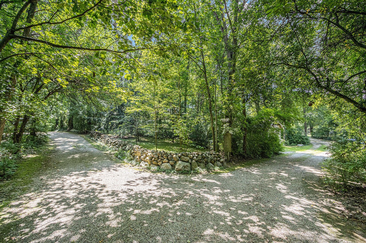 12236 6 1/2 Mile Road, Battle Creek, MI, 49014-9535