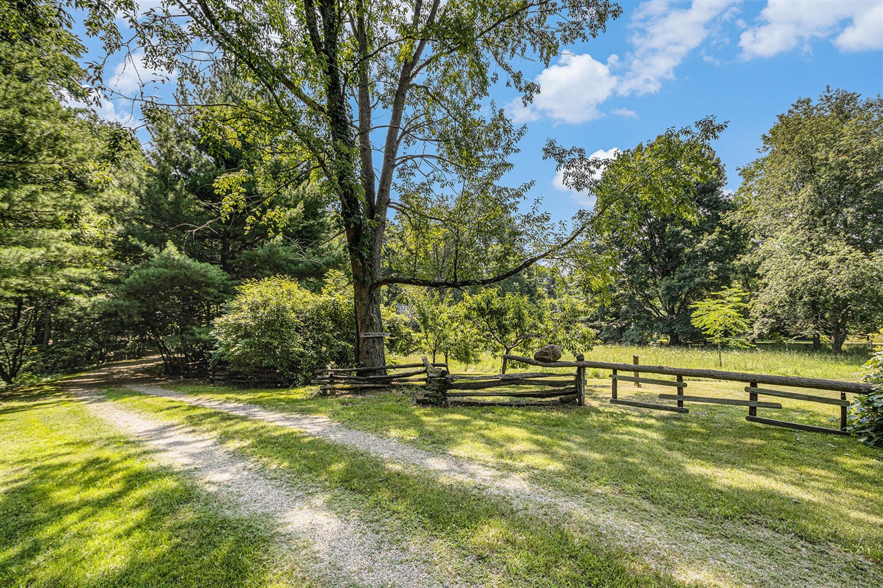 12236 6 1/2 Mile Road, Battle Creek, MI, 49014-9535