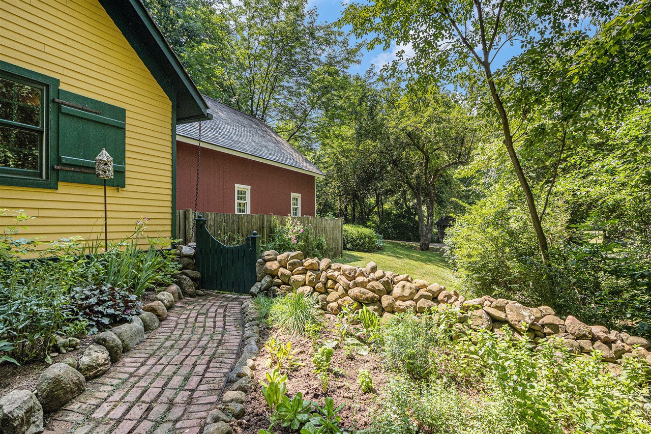 12236 6 1/2 Mile Road, Battle Creek, MI, 49014-9535