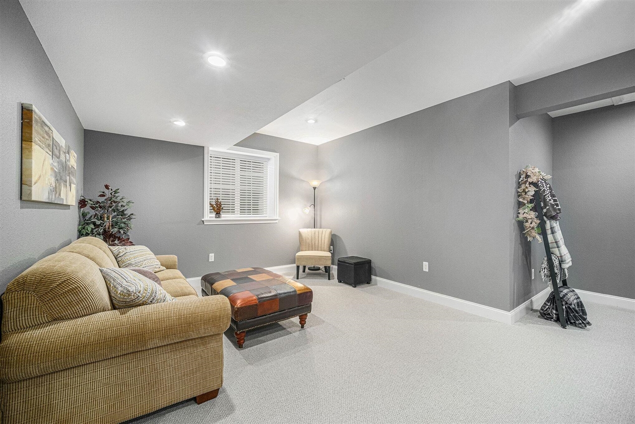 8068 Jack Pine Drive, Ypsilanti, MI, 48197-7509