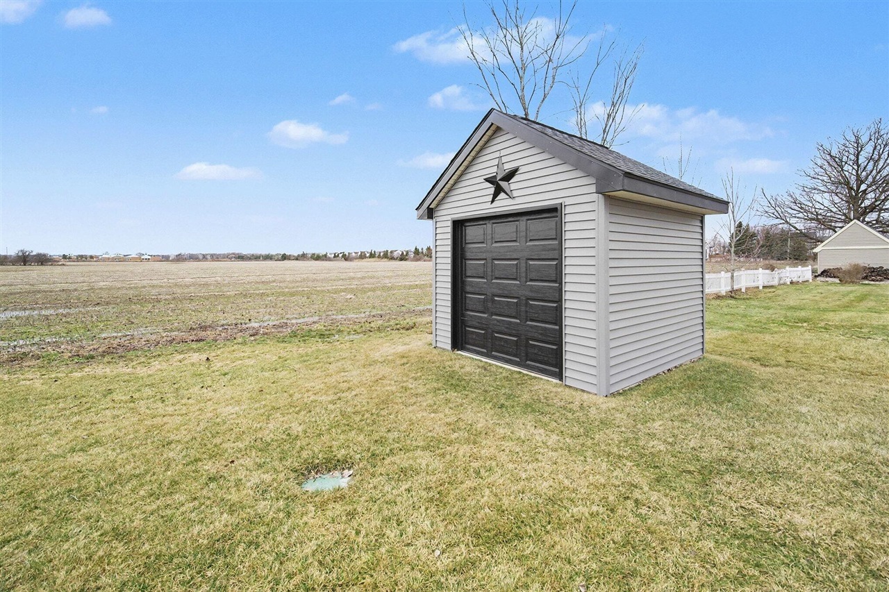 8068 Jack Pine Drive, Ypsilanti, MI, 48197-7509