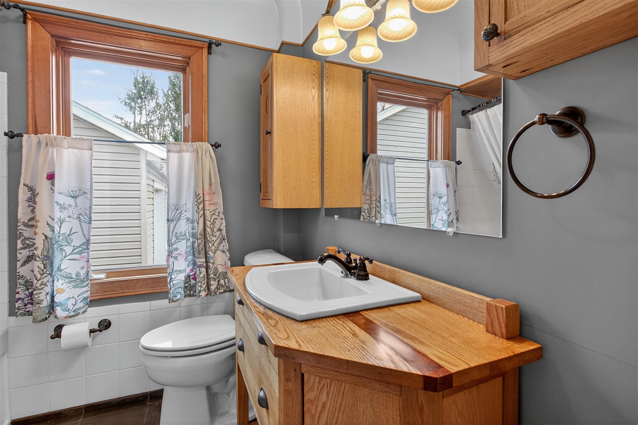 6246 S Brooklyn Road, Jackson, MI, 49201