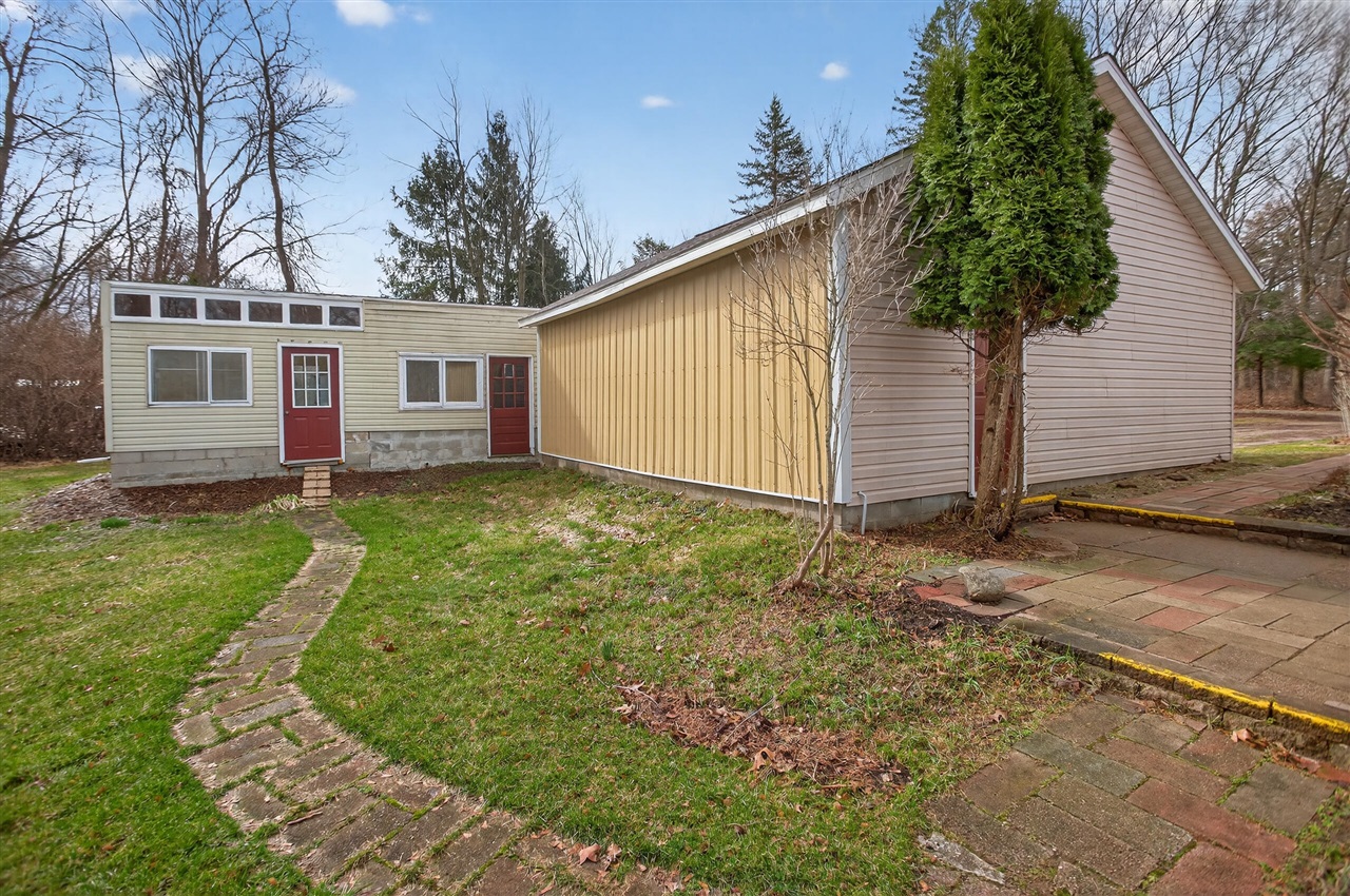 6246 S Brooklyn Road, Jackson, MI, 49201