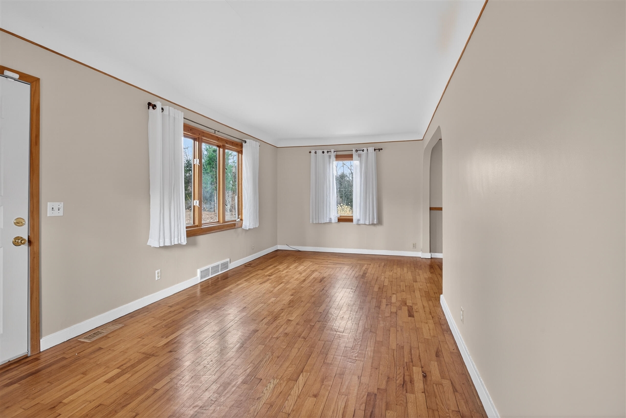 6246 S Brooklyn Road, Jackson, MI, 49201