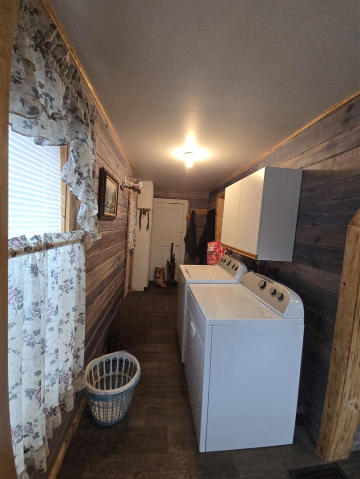 804 E State Street, Colon, MI, 49040-9434