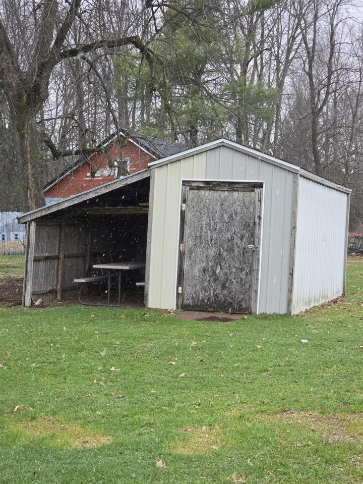 804 E State Street, Colon, MI, 49040-9434