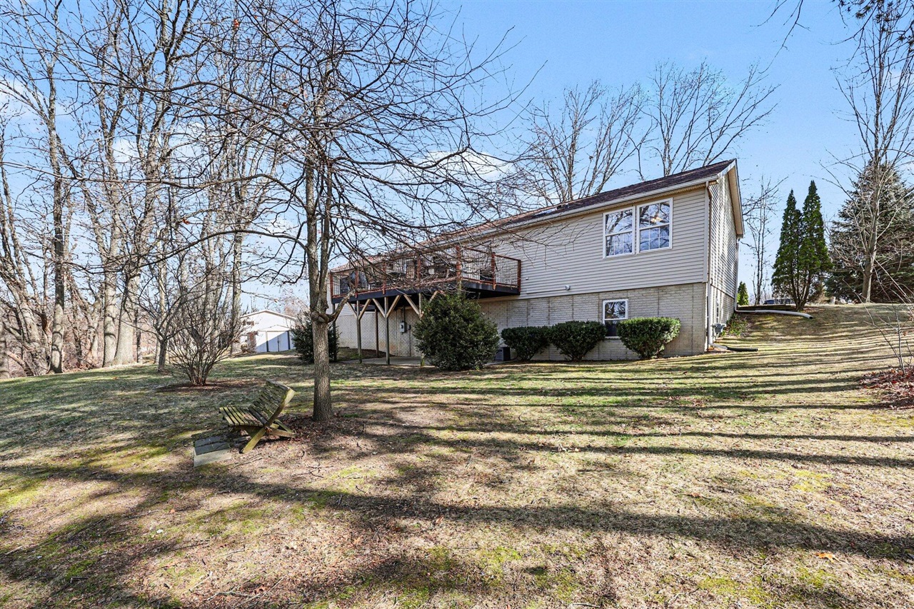 6051 Young Road, Jackson, MI, 49201-7617