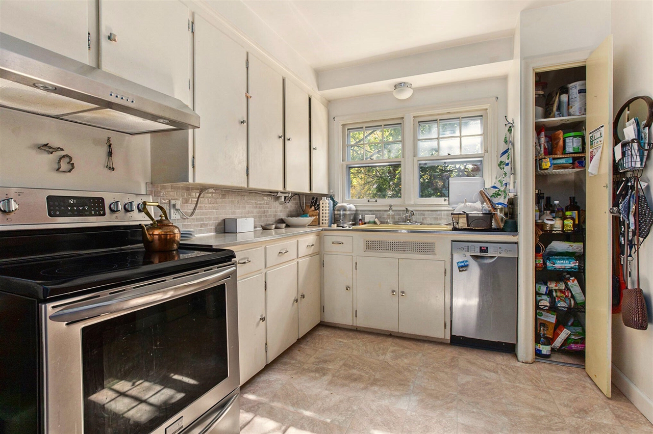 111 S Revena Boulevard, Ann Arbor, MI, 48103-4145