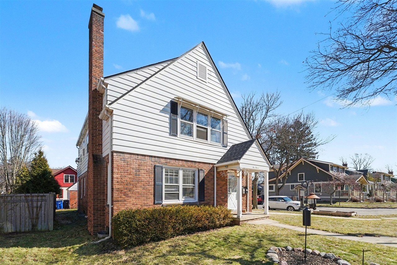 111 S Revena Boulevard, Ann Arbor, MI, 48103-4145