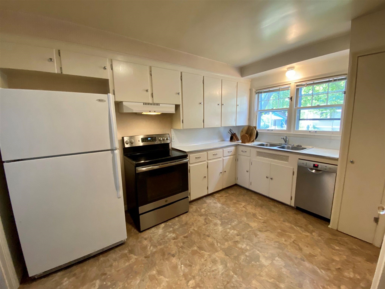 111 S Revena Boulevard, Ann Arbor, MI, 48103-4145