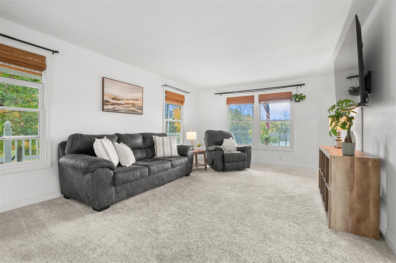 9980 S 2nd Street, Mattawan, MI, 49071-9404