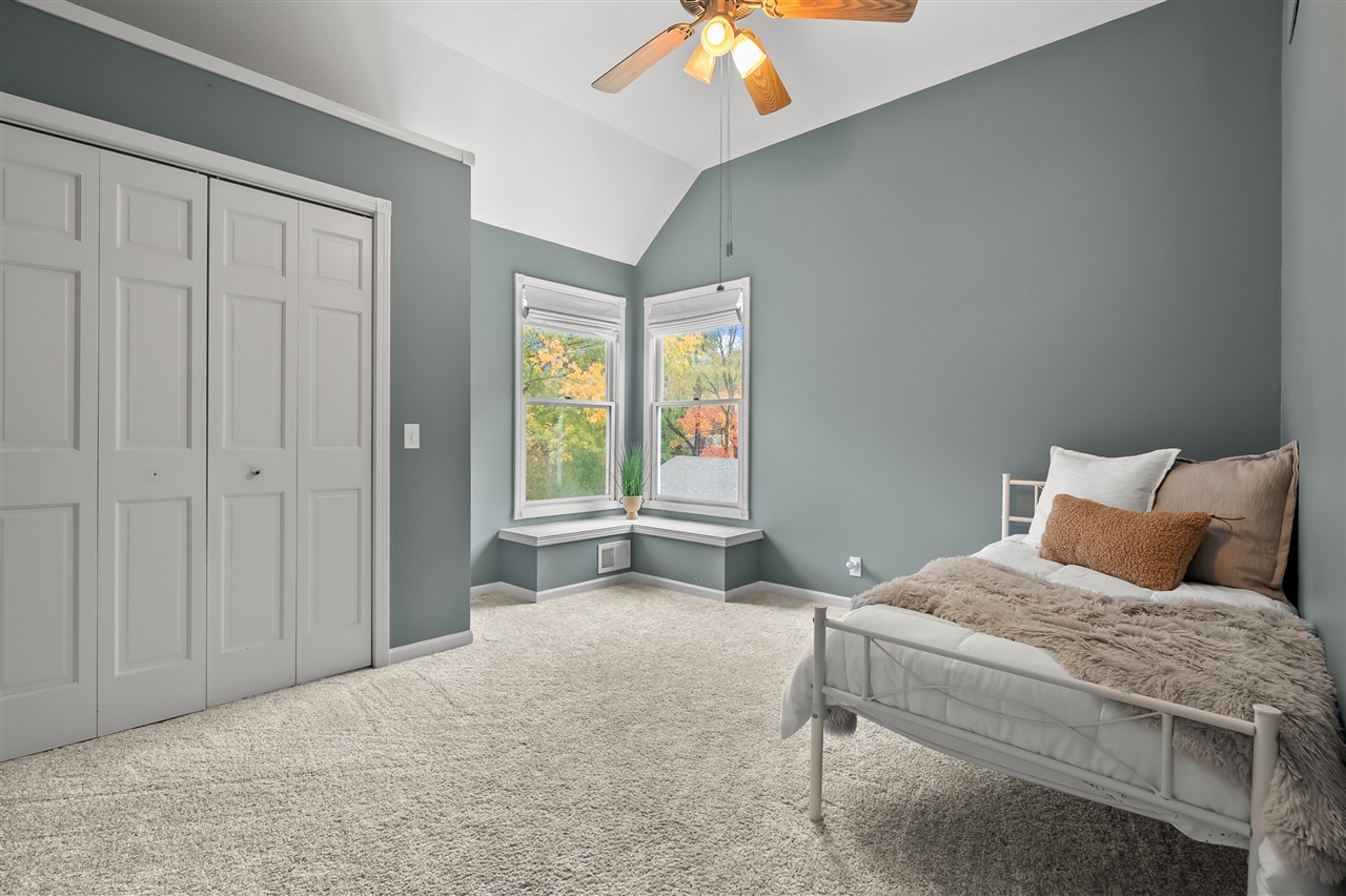 9980 S 2nd Street, Mattawan, MI, 49071-9404