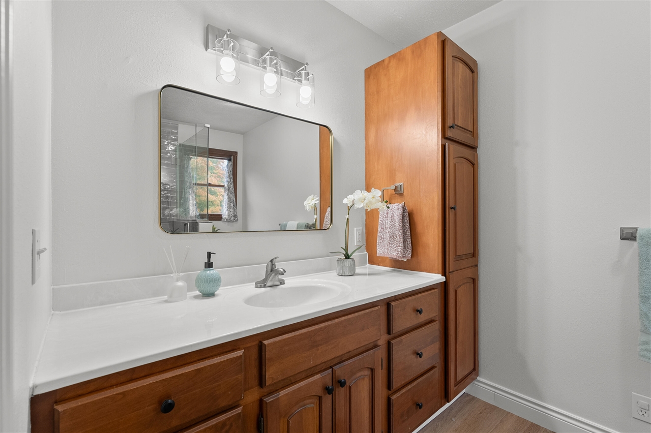 9980 S 2nd Street, Mattawan, MI, 49071-9404