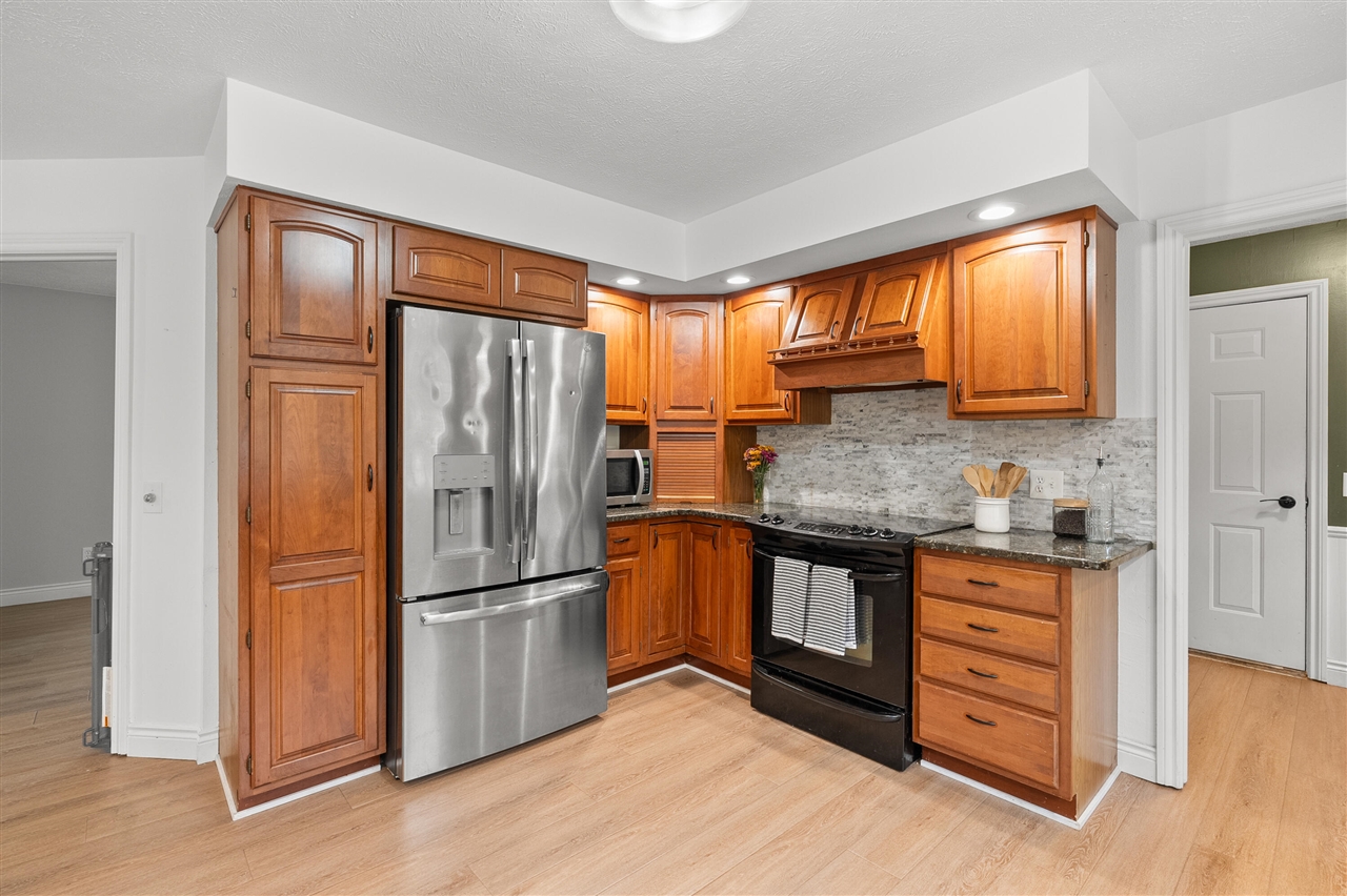 9980 S 2nd Street, Mattawan, MI, 49071-9404