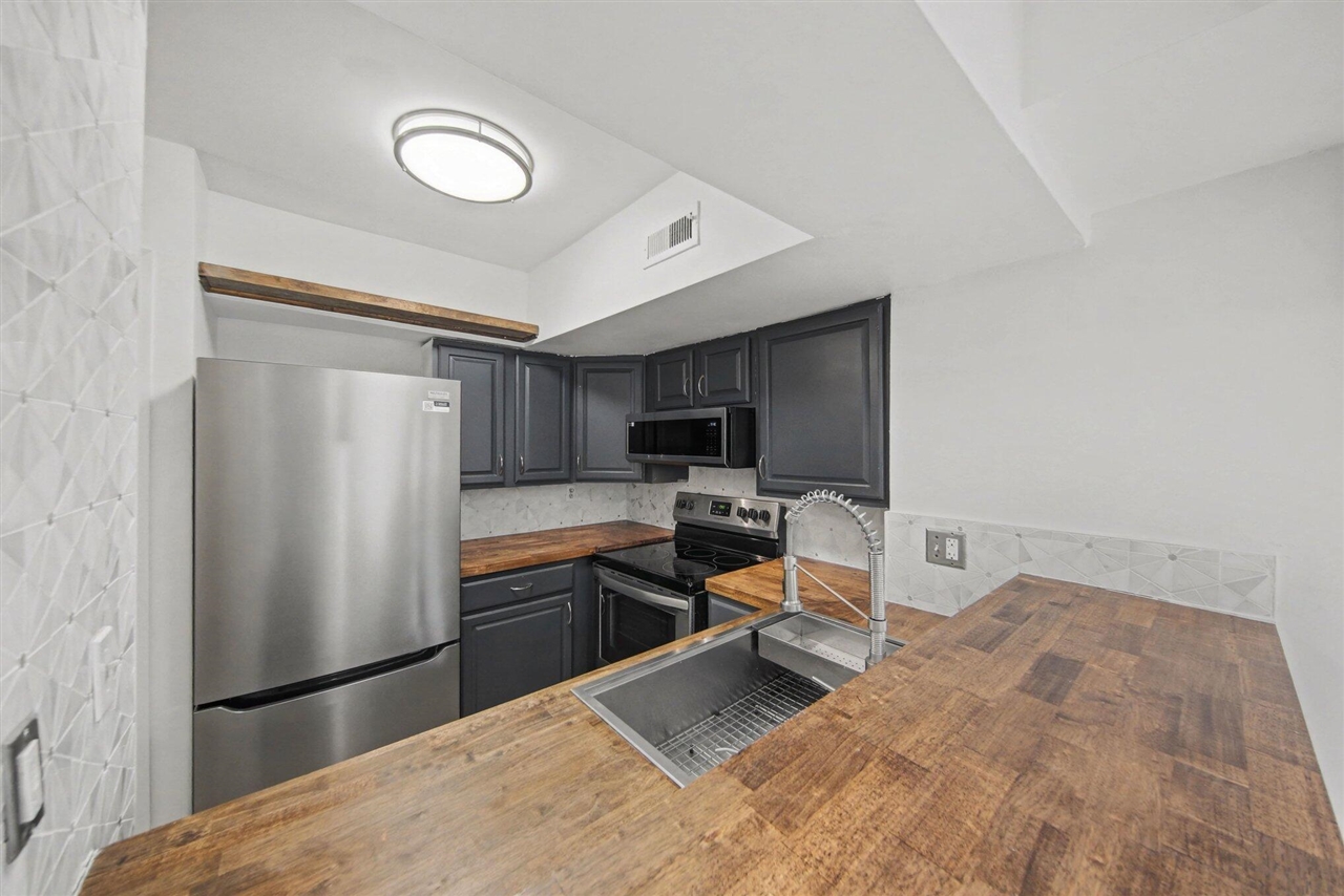 300 Briarcrest Drive UNIT&nbsp;140, Ann Arbor, MI, 48104-6762