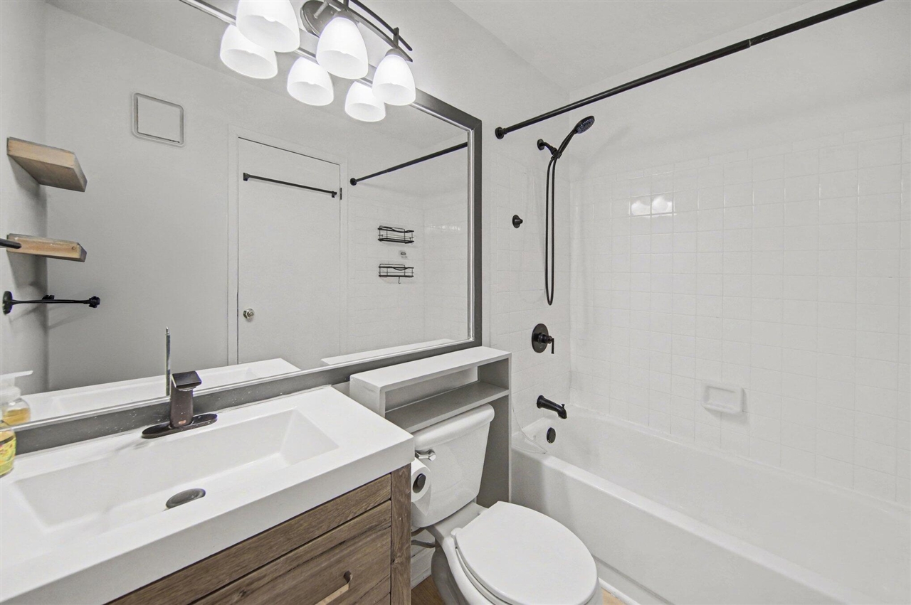 300 Briarcrest Drive UNIT&nbsp;140, Ann Arbor, MI, 48104-6762