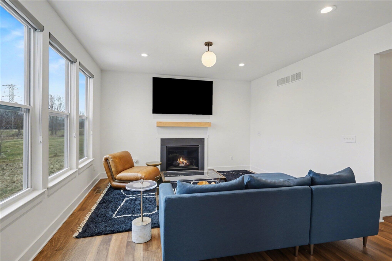 8850 Island Lake Road, Dexter, MI, 48130