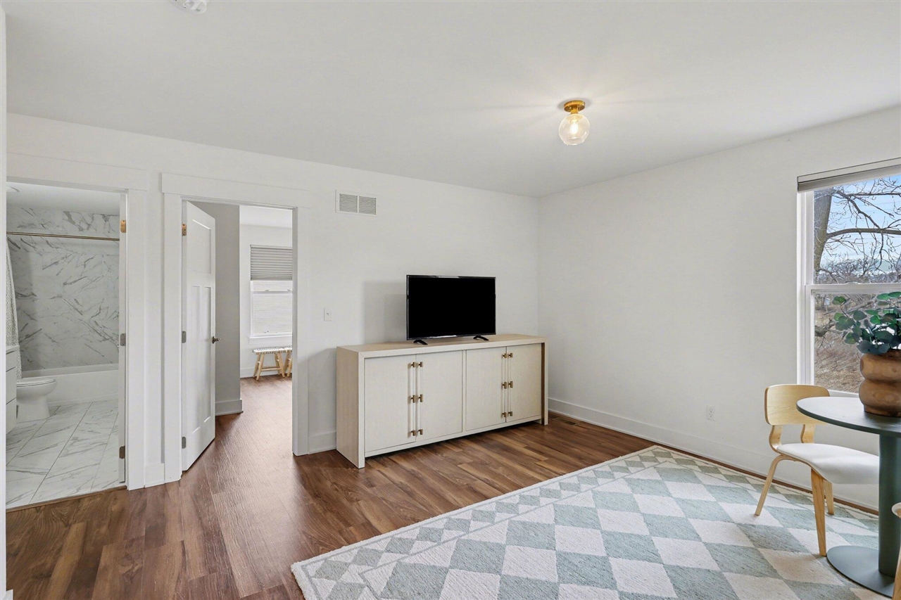 8850 Island Lake Road, Dexter, MI, 48130