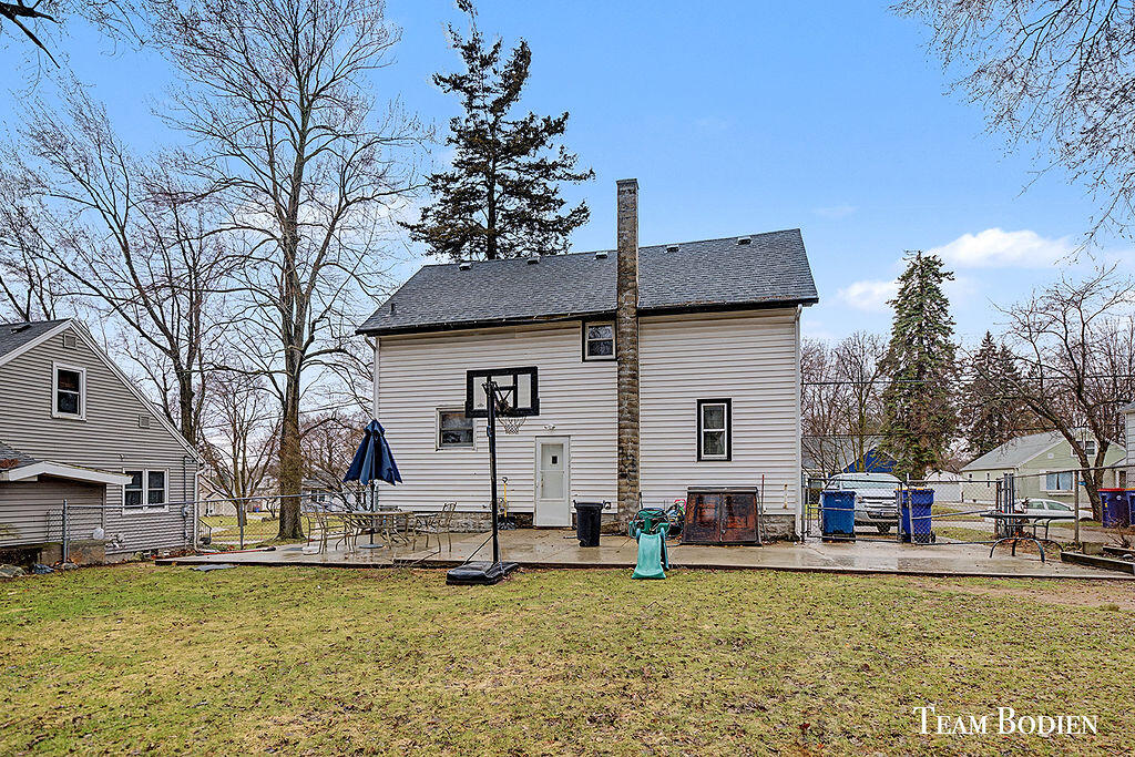 1050 Spring Avenue, Grand Rapids, MI, 49503