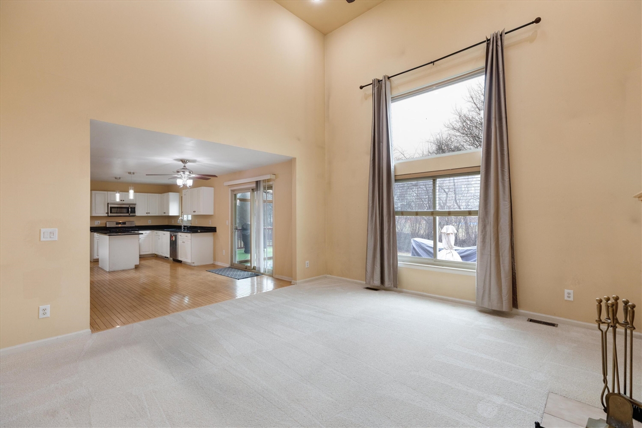 24403 Elmhurst Avenue, Farmington Hills, MI, 48336-1929