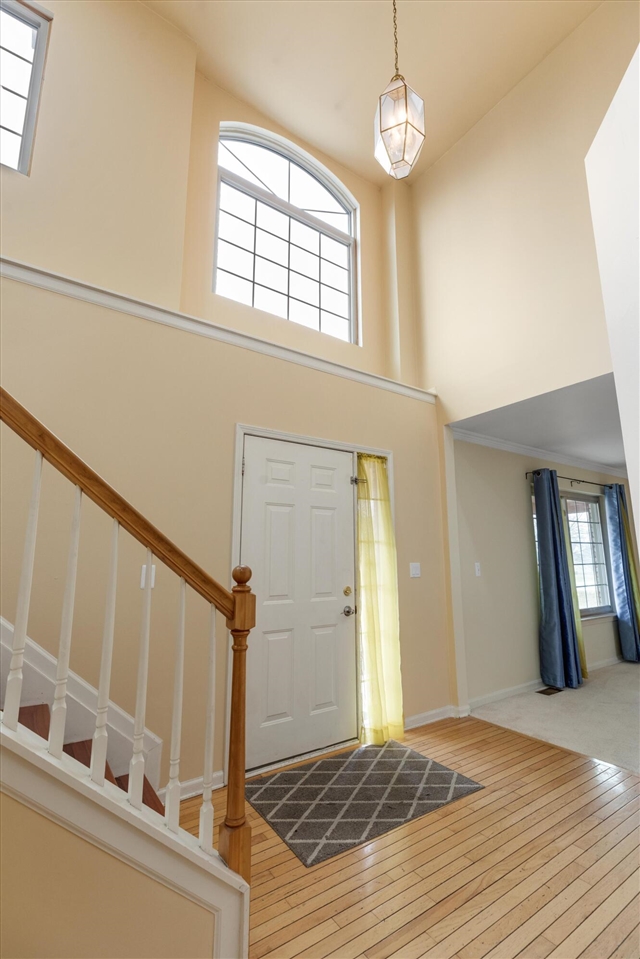 24403 Elmhurst Avenue, Farmington Hills, MI, 48336-1929