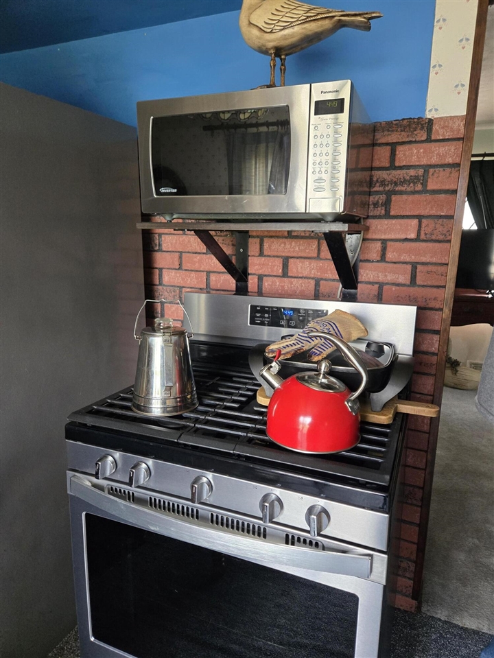 5500 Claudia Avenue, Grand Rapids, MI, 49548-0825