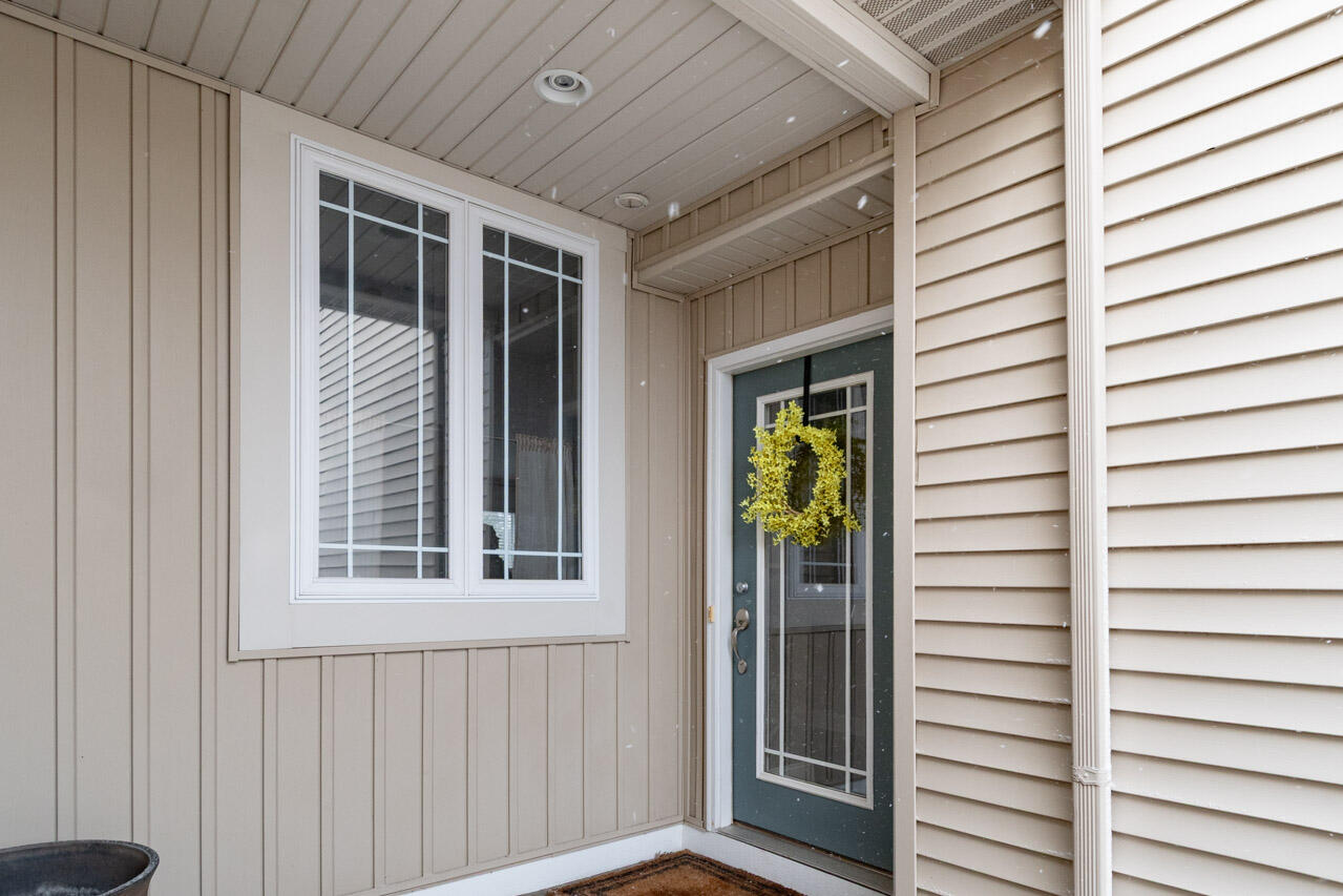 1361 S Village Circle, Kalamazoo, MI, 49009-6118