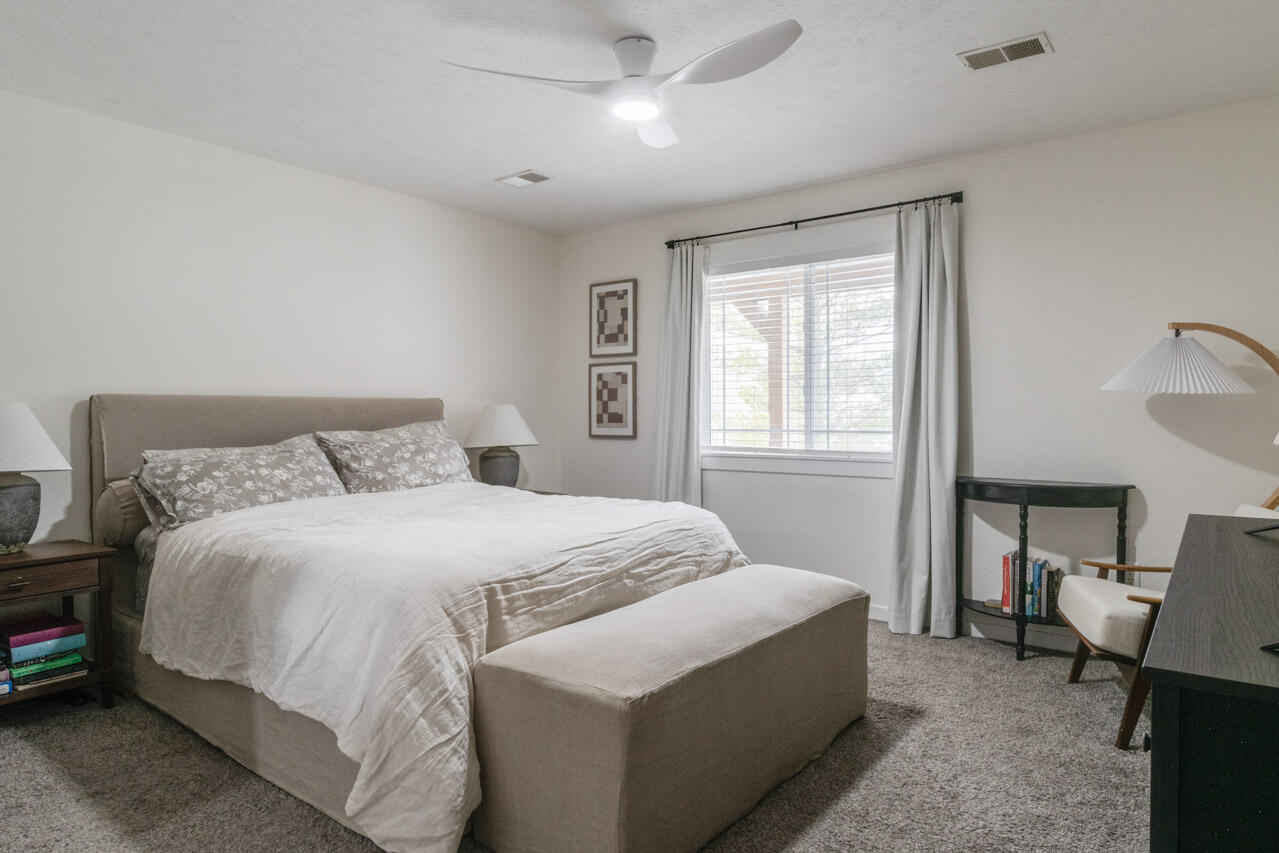 1361 S Village Circle, Kalamazoo, MI, 49009-6118