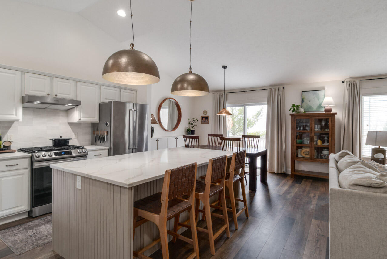 1361 S Village Circle, Kalamazoo, MI, 49009-6118