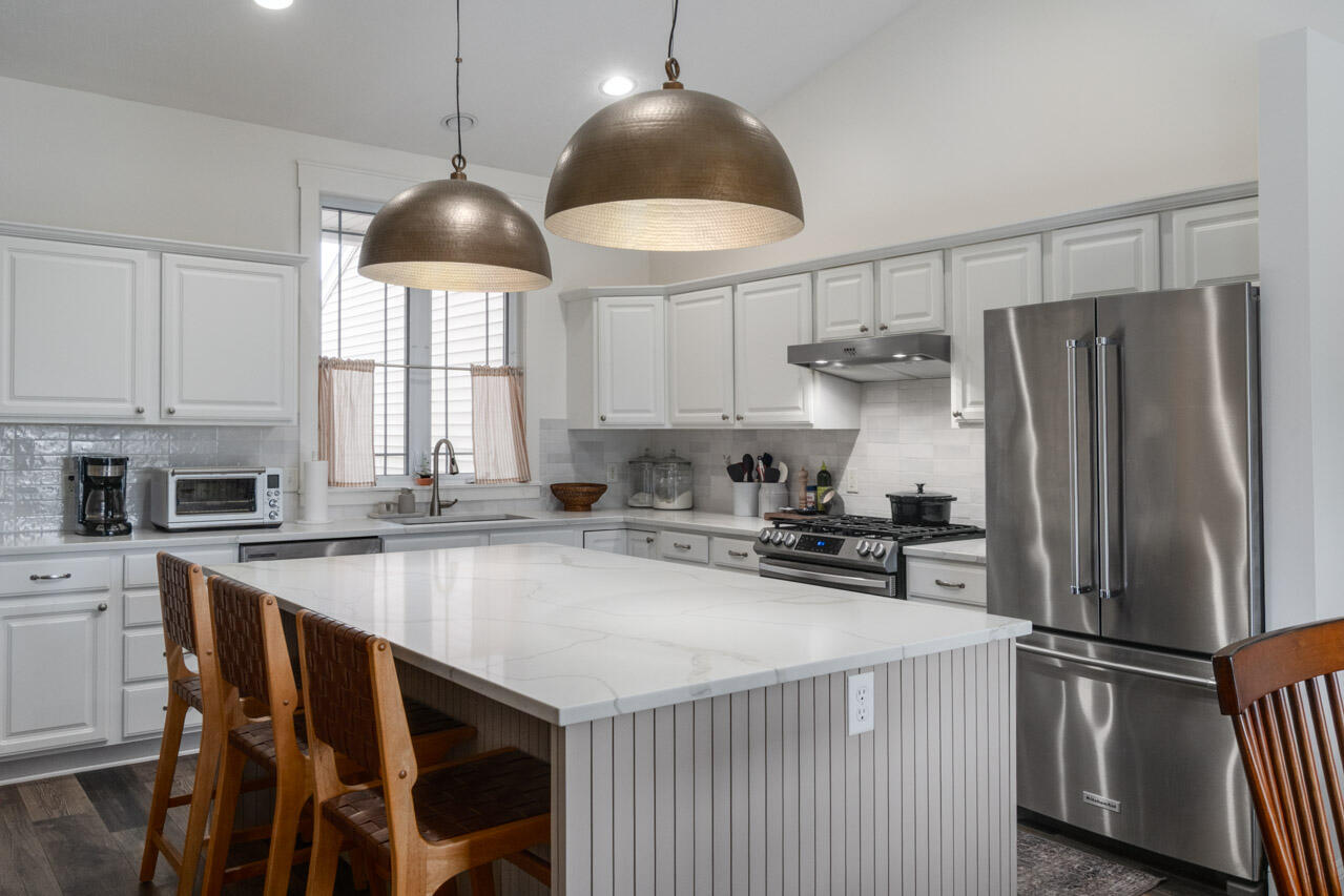 1361 S Village Circle, Kalamazoo, MI, 49009-6118