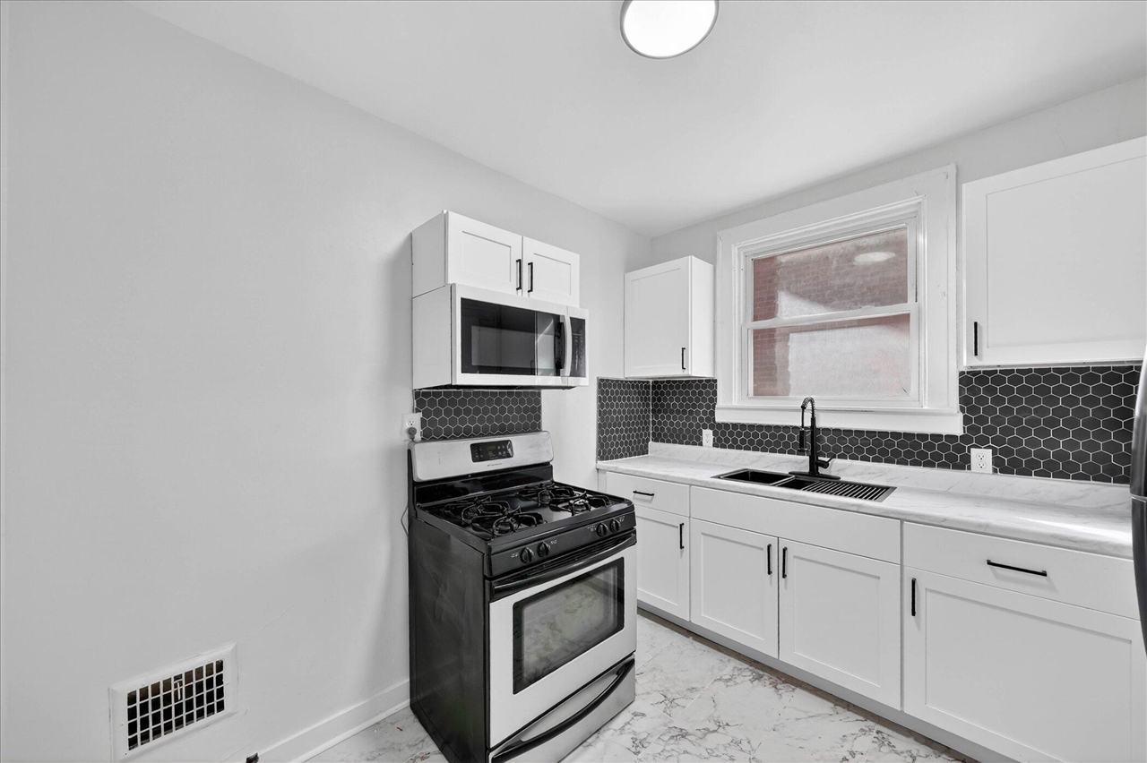 16890 Stoepel Street UNIT&nbsp;Unit: 1 and2, Detroit, MI, 48221-2656