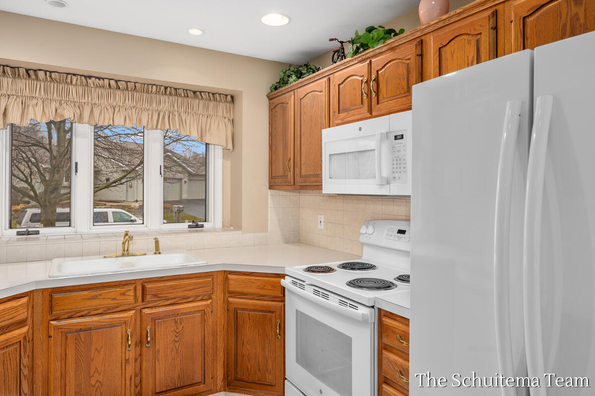 2614 Rolling Ridge Lane, Grand Rapids, MI, 49534-1344