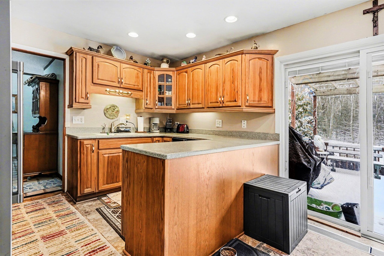 5686 Davis Road, Norton Shores, MI, 49441-5808