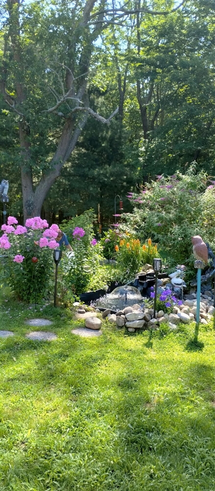 5686 Davis Road, Norton Shores, MI, 49441-5808