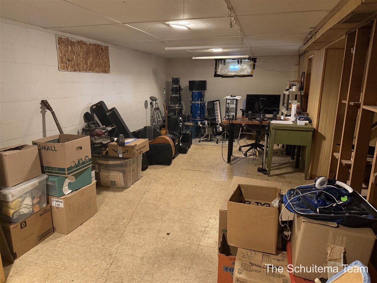 388 W 21st Street, Holland, MI, 49423-4004