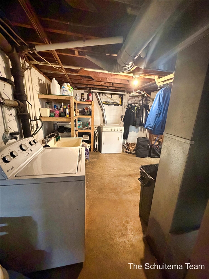 388 W 21st Street, Holland, MI, 49423-4004