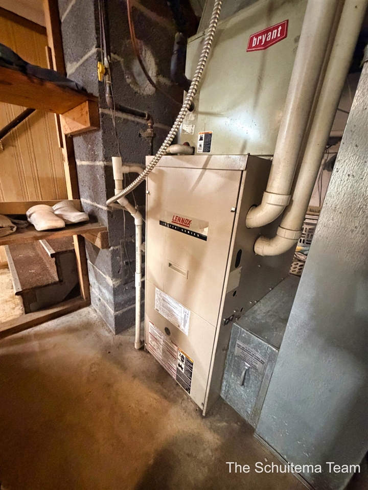 388 W 21st Street, Holland, MI, 49423-4004