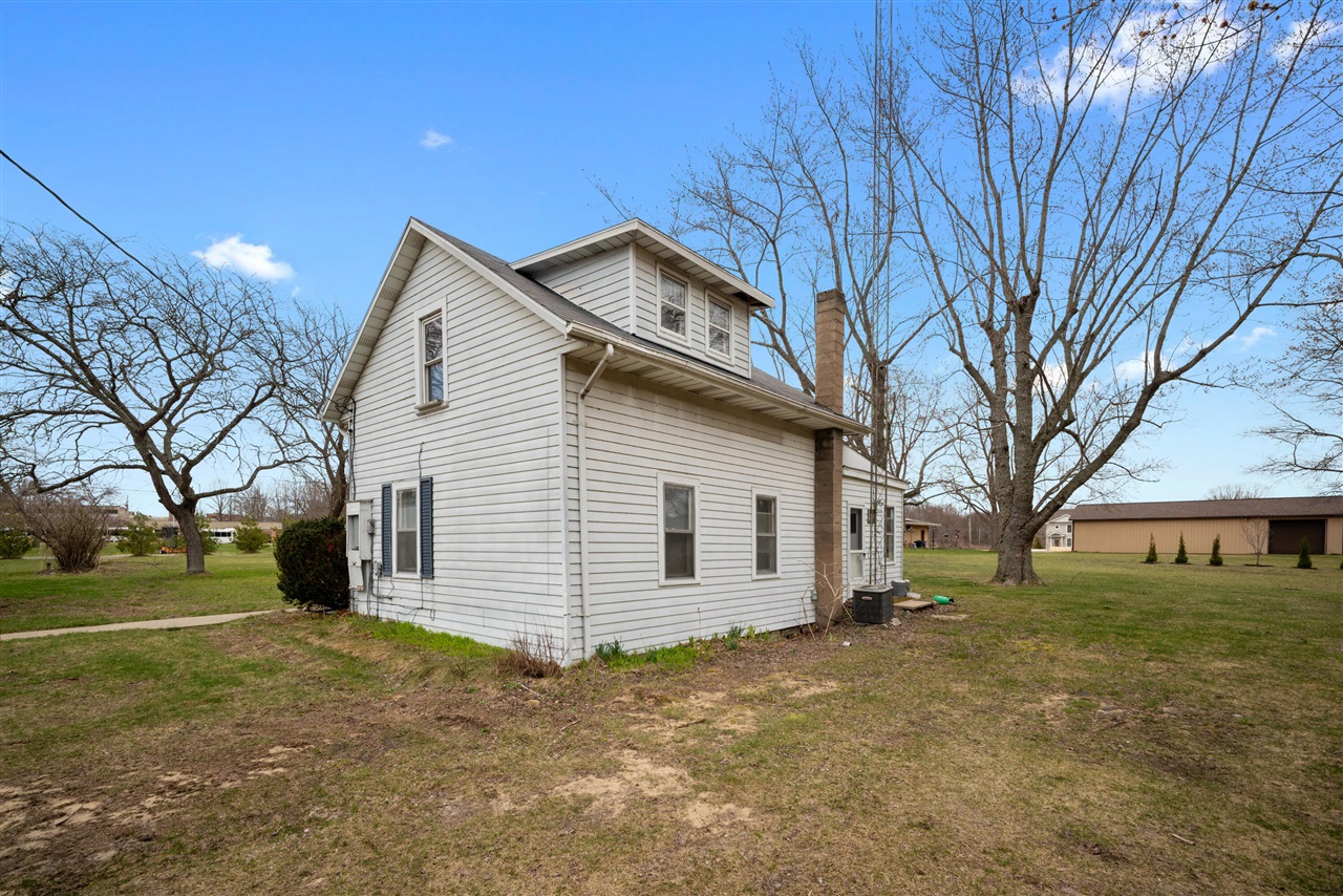 600 Benson Road, Benton Harbor, MI, 49022-2667