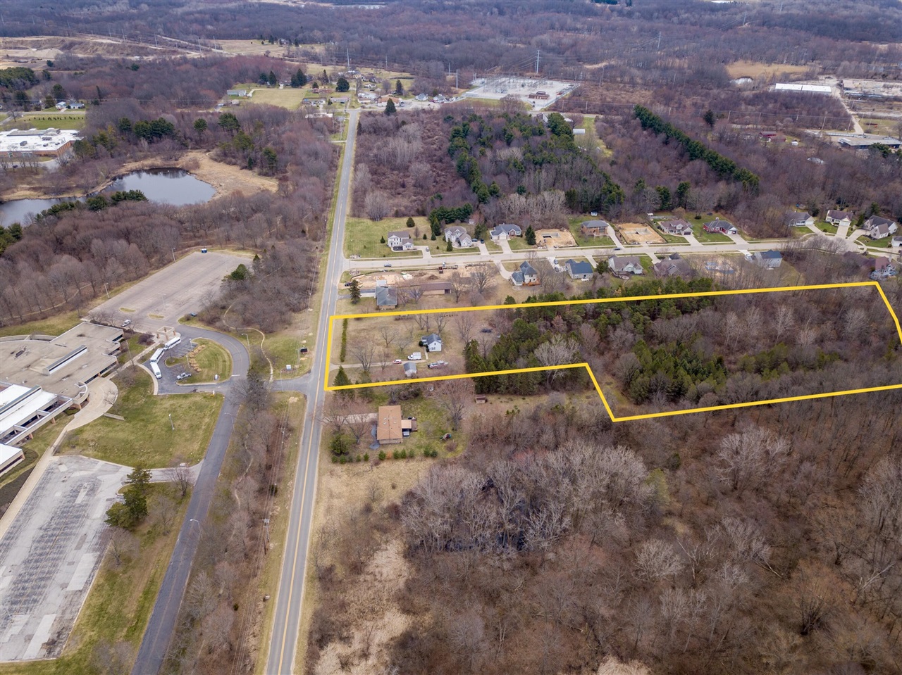 600 Benson Road, Benton Harbor, MI, 49022-2667