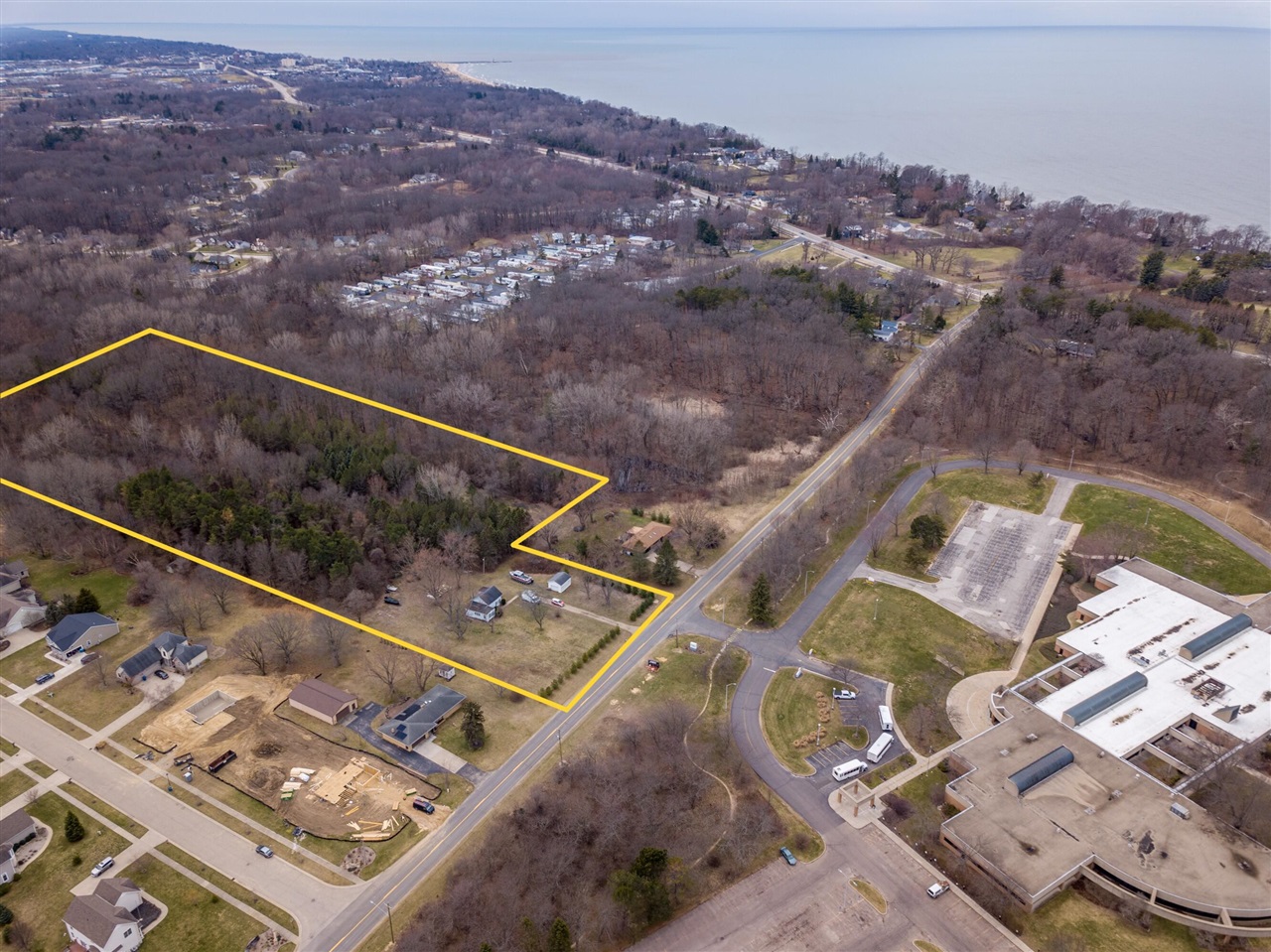 600 Benson Road, Benton Harbor, MI, 49022-2667