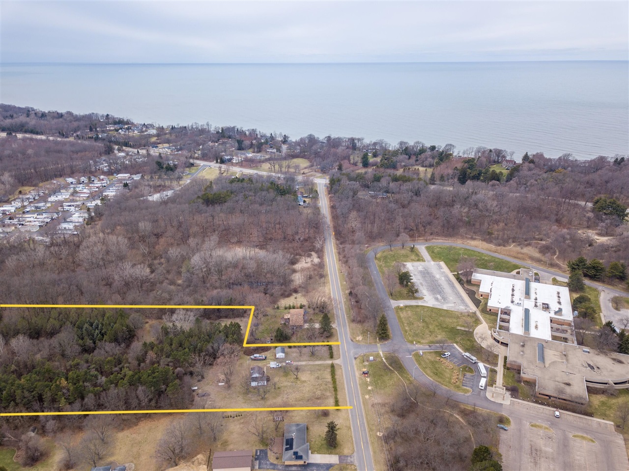 600 Benson Road, Benton Harbor, MI, 49022-2667