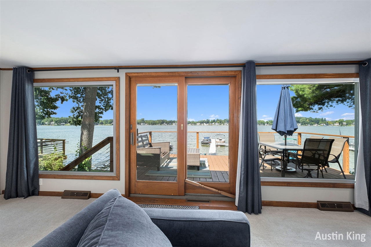 7027 Goldenrod Avenue, Rockford, MI, 49341-8547