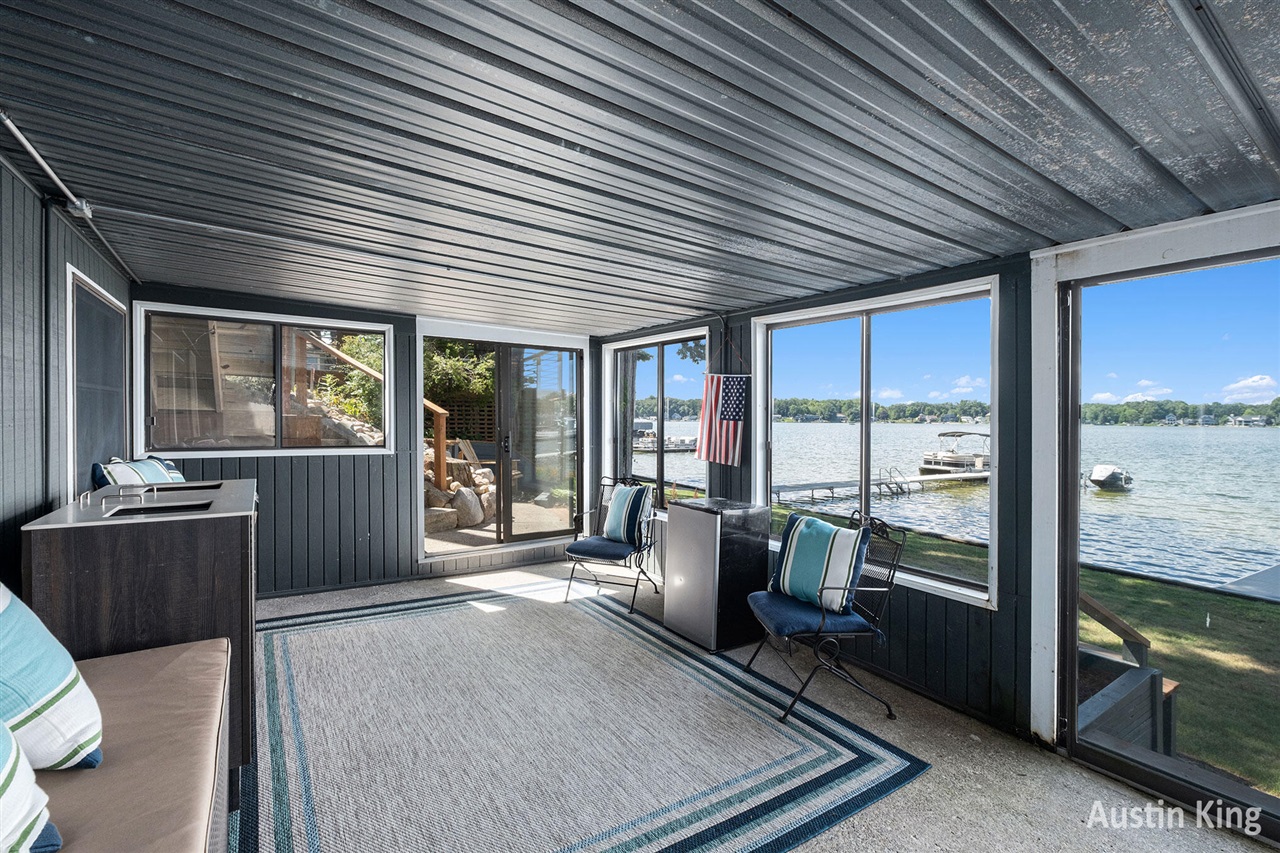 7027 Goldenrod Avenue, Rockford, MI, 49341-8547