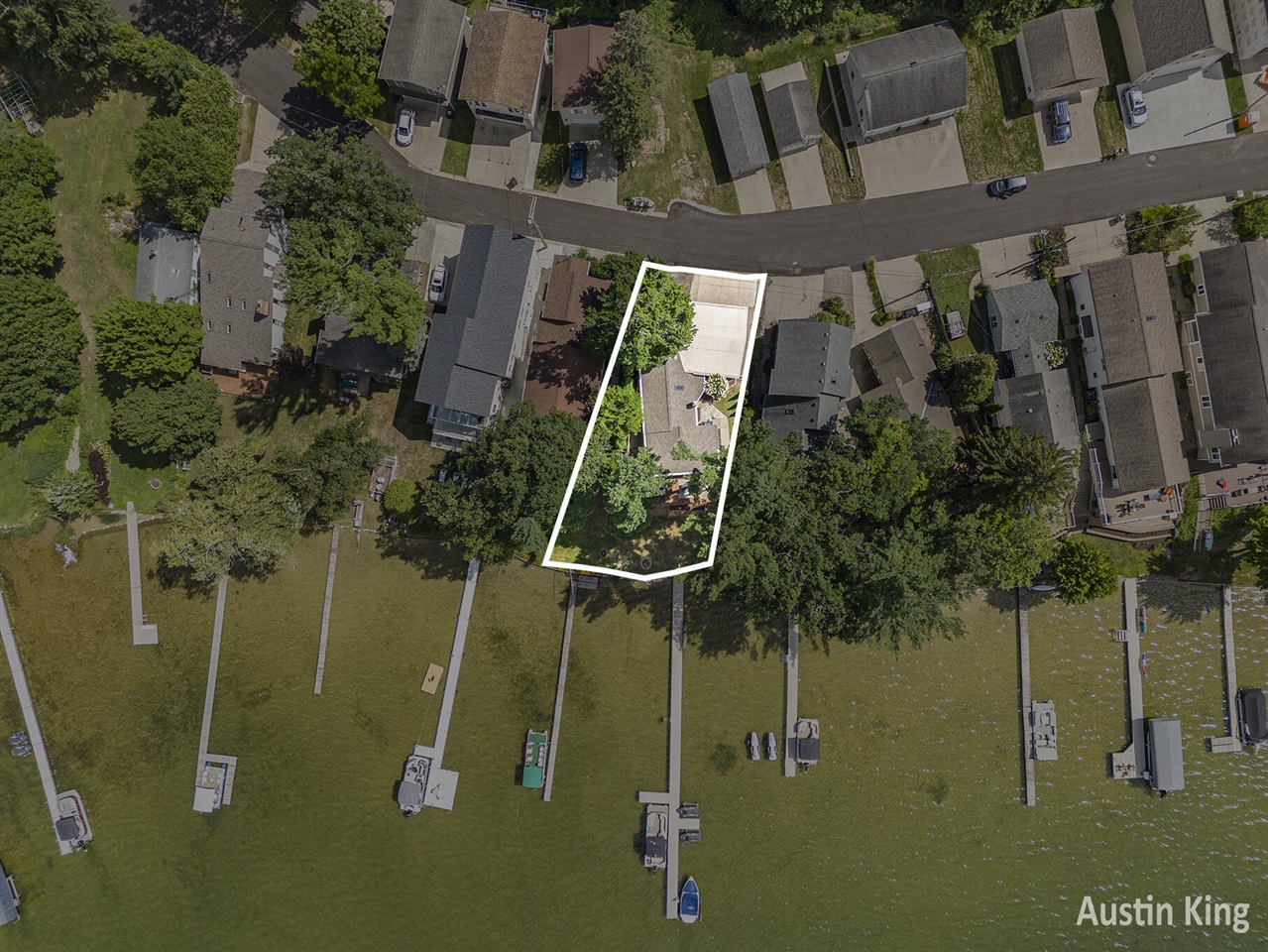 7027 Goldenrod Avenue, Rockford, MI, 49341-8547