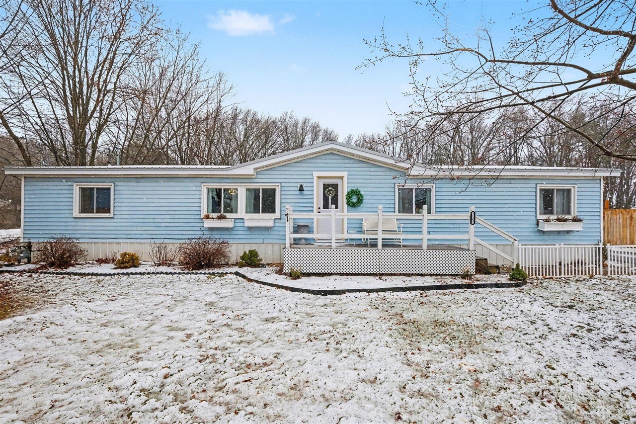 8936 Eugene Street, Greenville, MI, 48838-1009