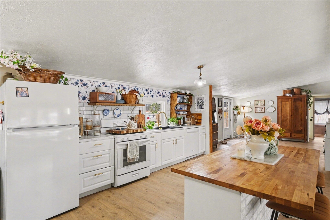 8936 Eugene Street, Greenville, MI, 48838-1009