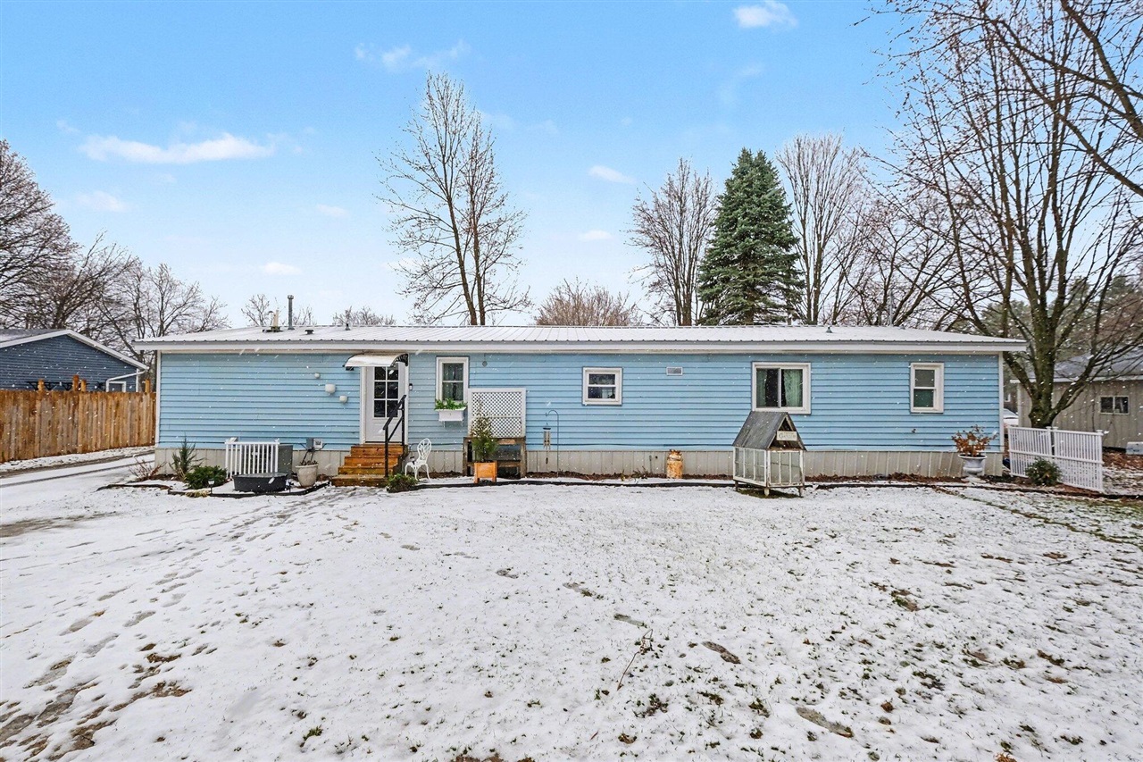 8936 Eugene Street, Greenville, MI, 48838-1009